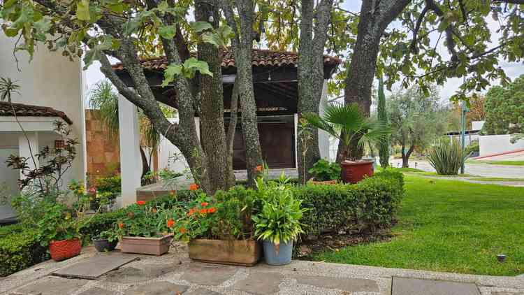 casa en venta paseo de los laureles el palomar tlajomulco de zuniga jalisco pvMRVHC